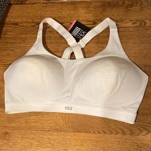 VSX SPORT White sports bra (new with tags)